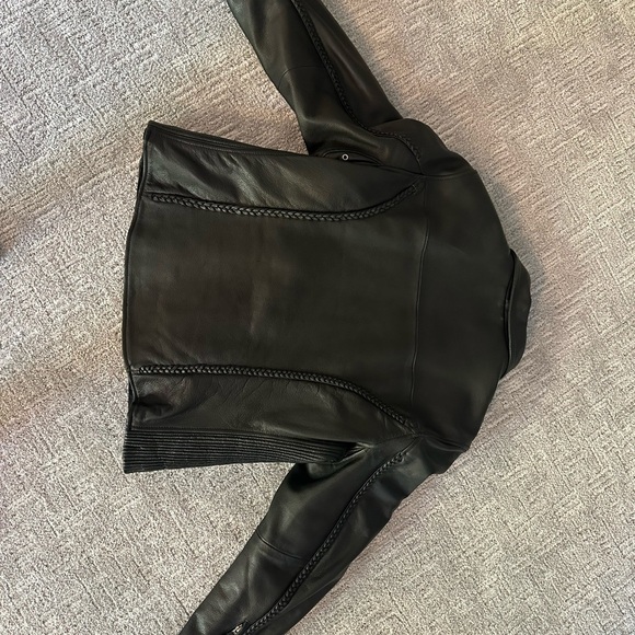 First Classic Leather Gear Women's Black Leather Jacket - Picture 7 of 16